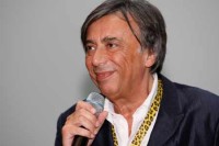 Carlo Freccero critica la televisione italiana