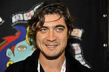 Riccardo Scamarcio attore e compagno di Valeria Golino