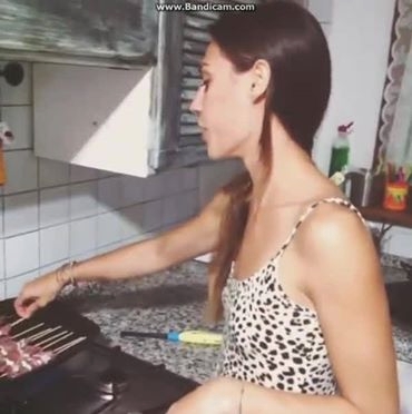 Secondo gli amici di Marco Fantini , Beatrice Valli non è brava in cucina