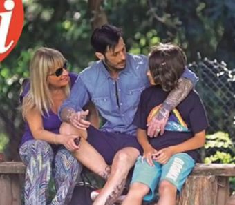 Fabrizio Corona al parco con il figlio Carlos