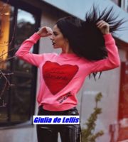 Giulia de Lellis esisce la sua nuova maglia, ripensa ad Andrea Damante ora che è fidanzata con Andrea Iannone