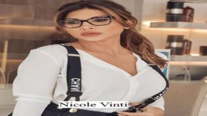 Foto di Nicole Vinti corteggiatrice di Uomini e donne del trono Over Primo piano