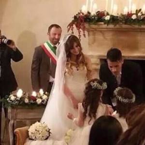 Foto di Aldo Palmeri e Alessia Cammarota a Camemi dopo matrimonio