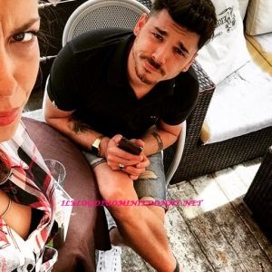 Foto di Andrea Cerioli e Valentina Rapisarda in vacanza ad Ancona